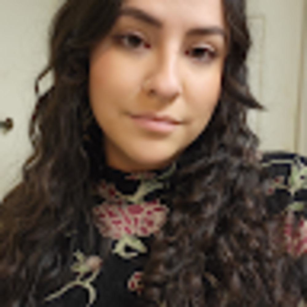 Meet your Posher, Leticia